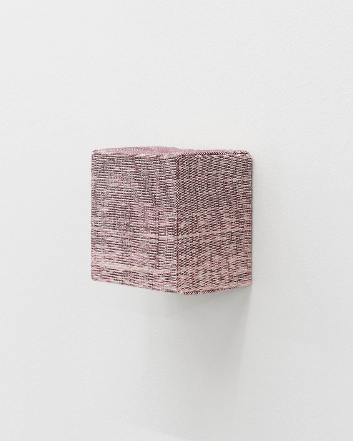Exhibition view. Céline Vahsen. SHIFTINGS, 2026. IKOB – Museum for Contemporary Art. Photos: Lola Pertsowsky.