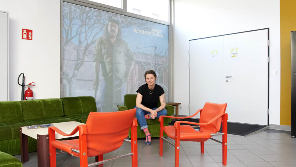 Lisa Kerlin, Leiterin von V°T//Bezirke im Probenzentrum in der Josefstadt (Tigergasse 13–15)