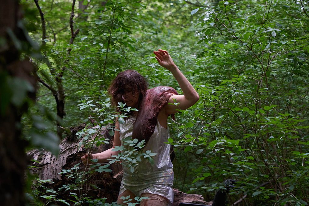 Claudia Bosse: ORACLE and SACRIFICE in the woods