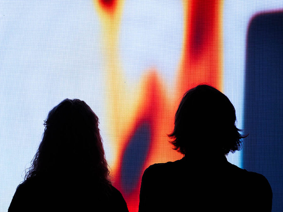 Ausstellungsansicht: Closed Eyes Cinema, discotec Wien, 2026. Foto: Tina Kult