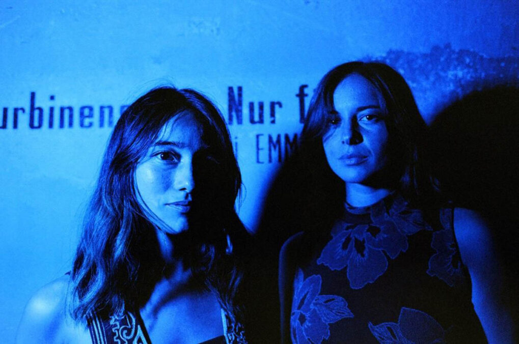 Sarah Persico & Mika Oki © unknown