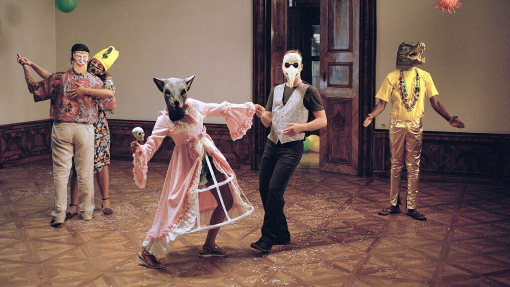 MASQUERADE 1 - Danse Macabre (2021)©Lisl Ponger