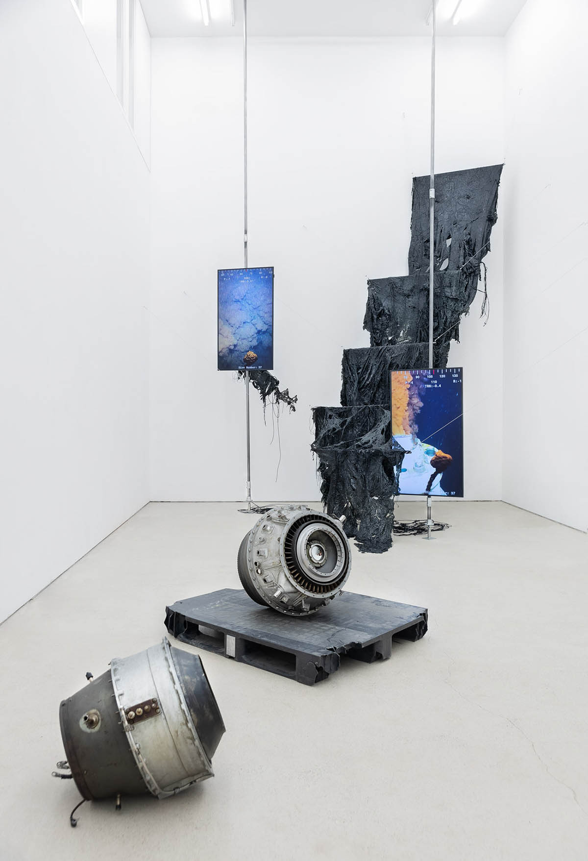 exhibition view. Casting Currents curated by Livia Klein, with Daniel Hölzl, Kaja Clara Joo, Mona Schulzek. M10, Berlin, 2025. Photo: Kaja Clara Joo