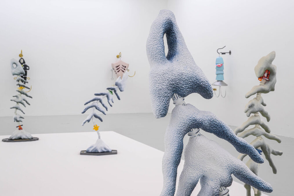Magali Reus, Salt, installation view, Kunstverein Freiburg, 2026, photo: Marc Doradzillo, courtesy of the artist, The Approach, London; Tanya Bonakdar Gallery, New York; Galerie Greta Meert, Brussels; Galerie Mai36, Zurich