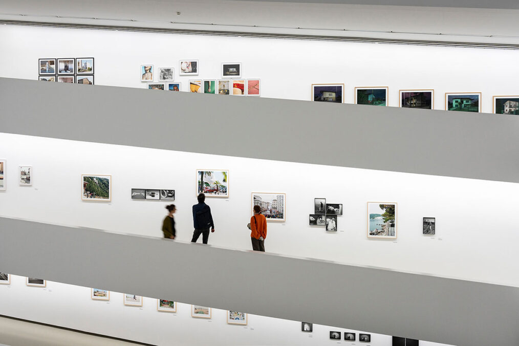 exhibition view: NO PLACE LIKE HOME. Photo: Frank Kleinbach