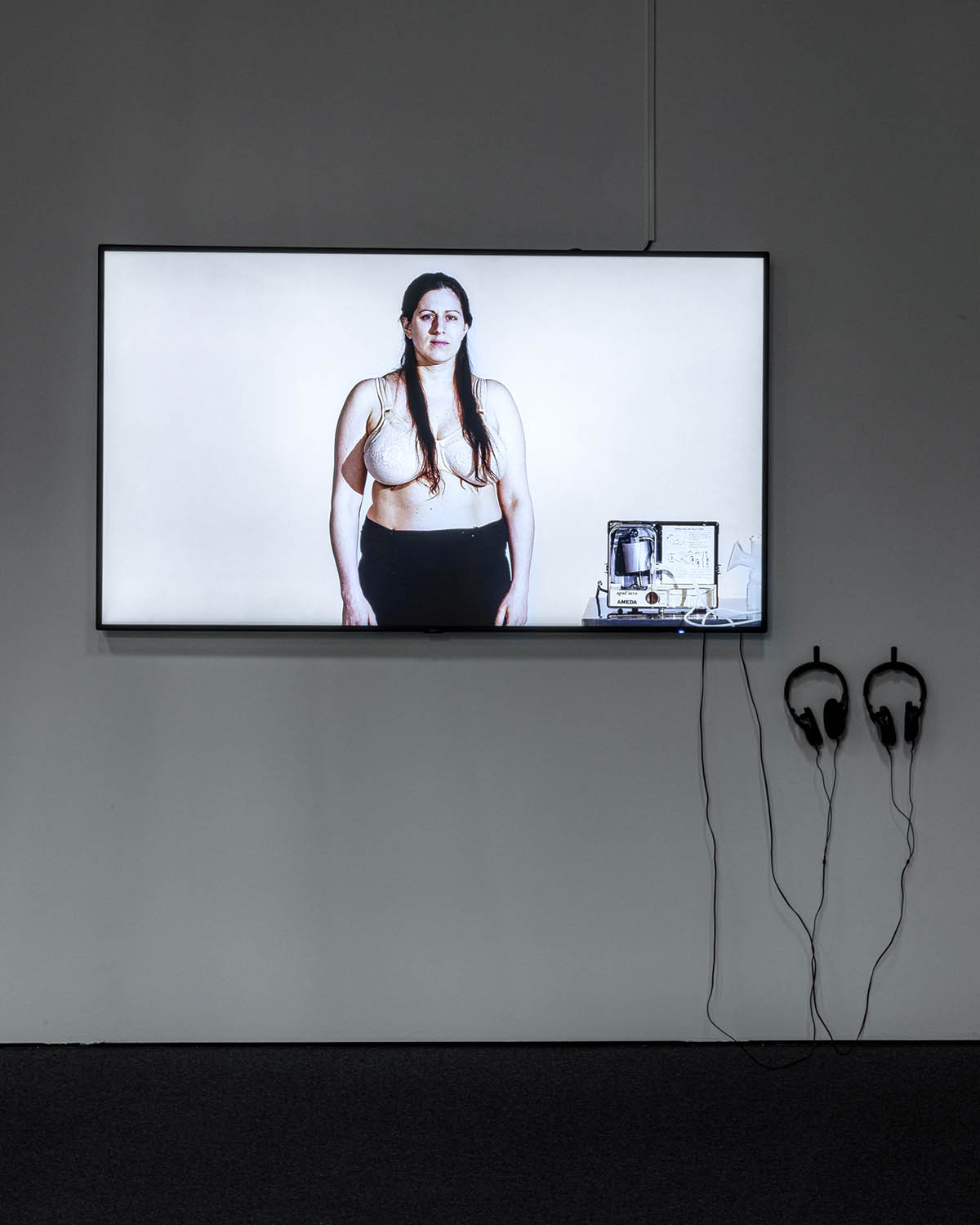 Exhibition view: Politics at the Kitchen Table: Nutrition in Contemporary Art, curated by Julia Katharina Thiemann, Wilhelm-Hack-Museum, 2026, with Miriam Simun, Making Human Cheese, 2011. Photo: Lys Y Seng.