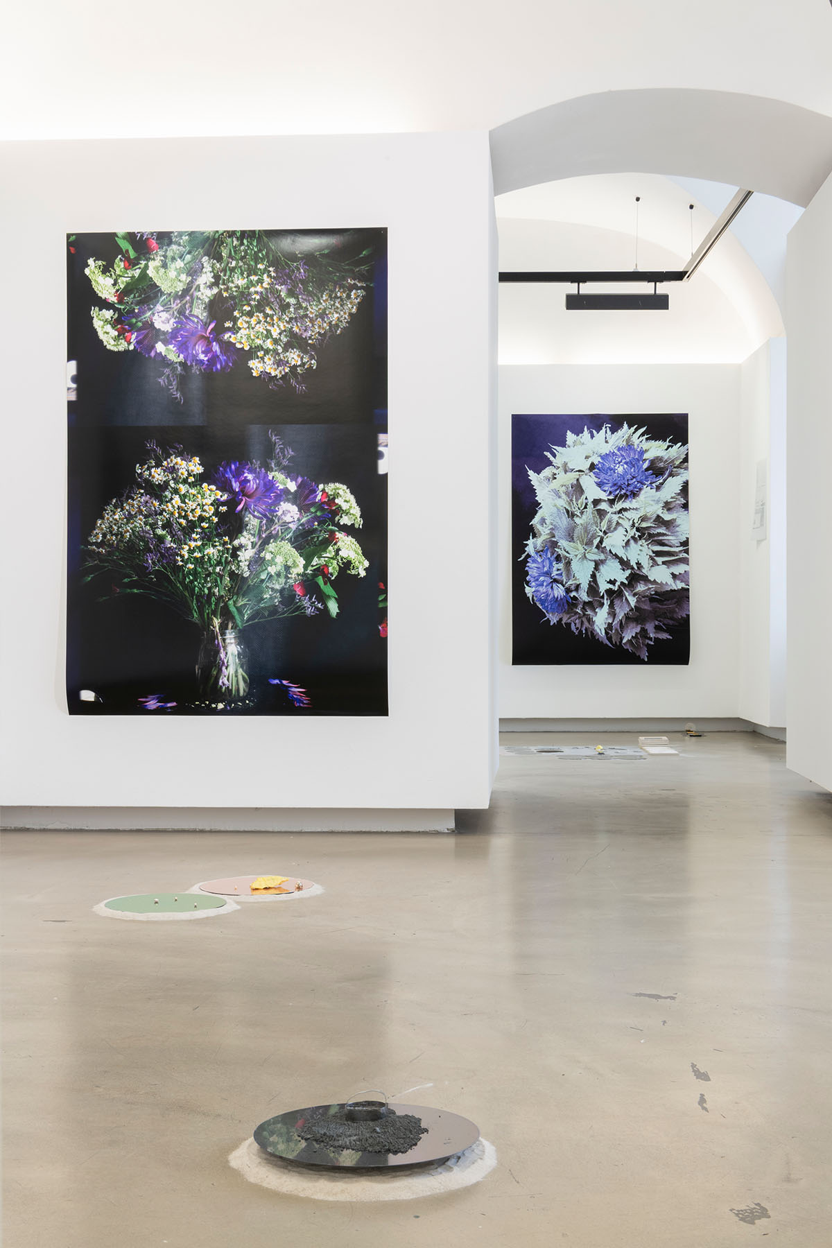 Exhibition view: Stephanie Stern. Under Pressure. ΔS — Orders of Glass. Photo: Daniel Jarosch
