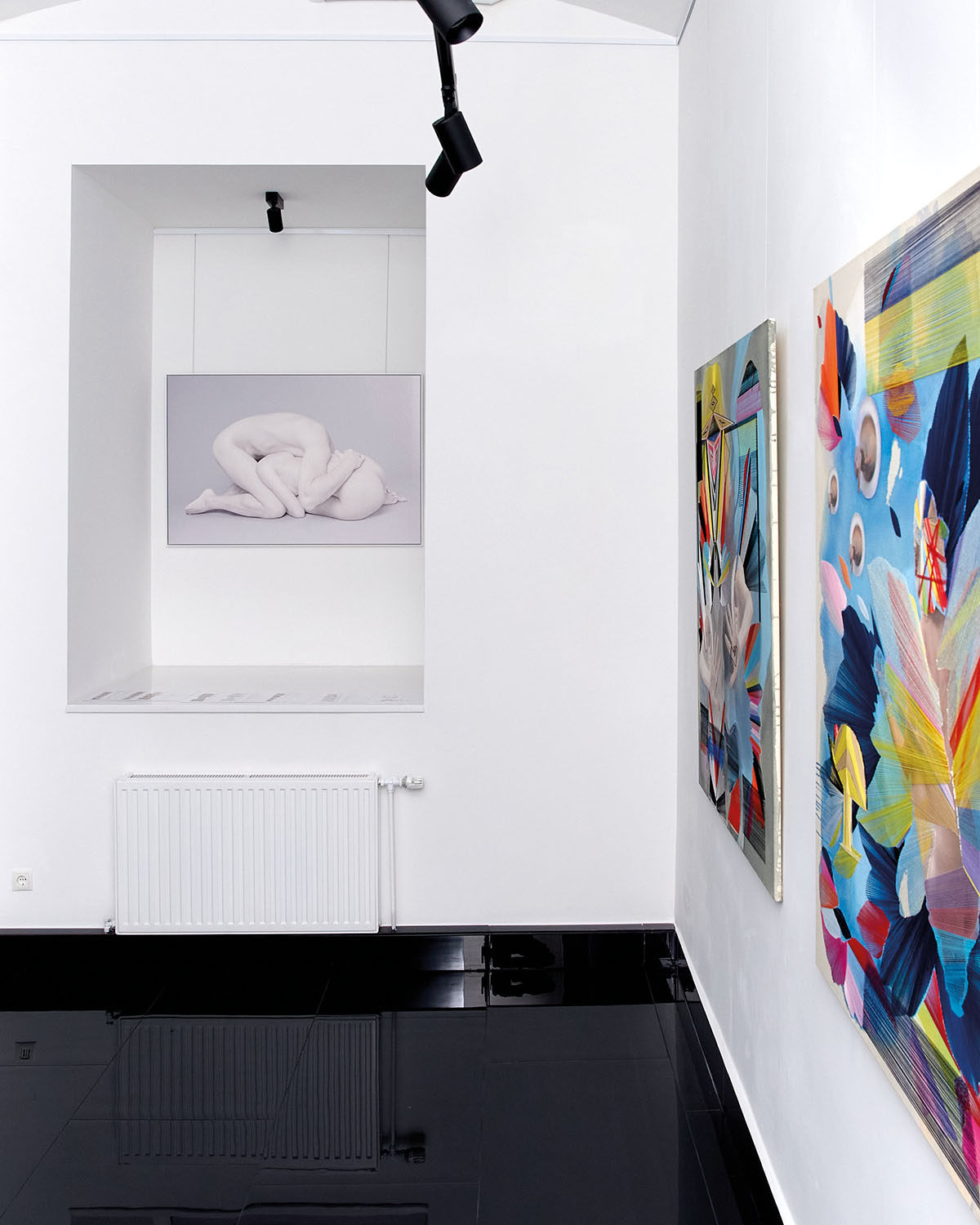 exhibition view: Metamorphosis. Artists (l.–r.): Viktoria Andreeva, Katrin S. Weidhofer