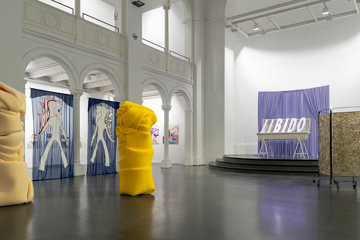 Exhibition view: fight or flight: SEX, Studio 1, Kunstquartier Bethanien, Berlin, 2026. Courtesy of GRUPPE GORGONE.