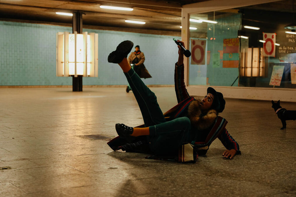 Justin F. Kennedy, “Ghost(ing) the Crowd”, 2026, photo: Nuno Wong, Hilarija Ločmele / DAISY