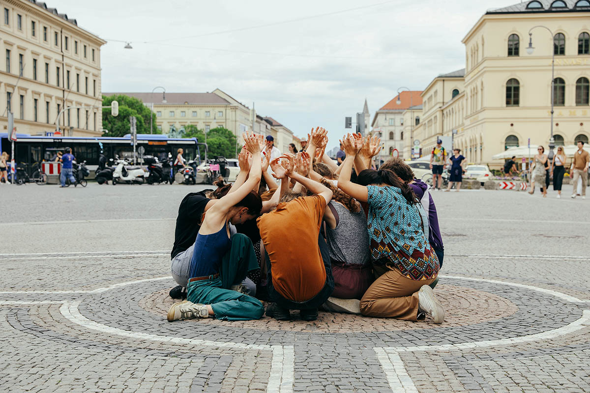 Noemi Calzavara, “The Conference of the Birds (in the 21st Century)”, 2026, photo: Nuno Wong, Hilarija Ločmele / DAISY