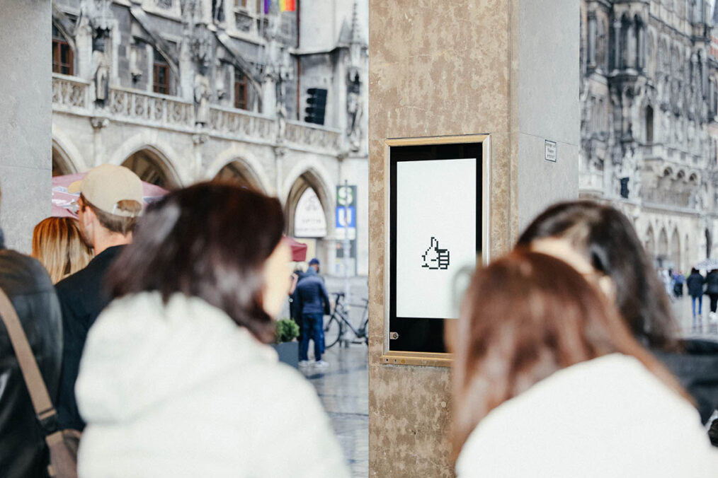 Christine Sun Kim & Thomas Mader, “ABC (Always Be Communicating)”, 2026, photo: Nuno Wong, Hilarija Ločmele / DAISY