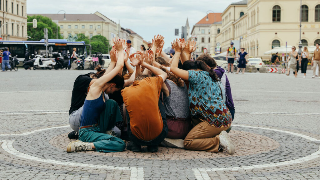 Noemi Calzavara, “The Conference of the Birds (in the 21st Century)”, 2026, photo: Nuno Wong, Hilarija Ločmele / DAISY