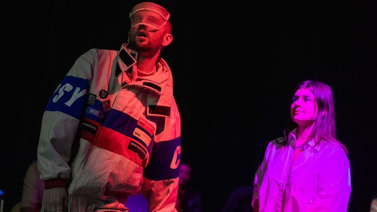 Mehr als zwischen Videospiel und Performance