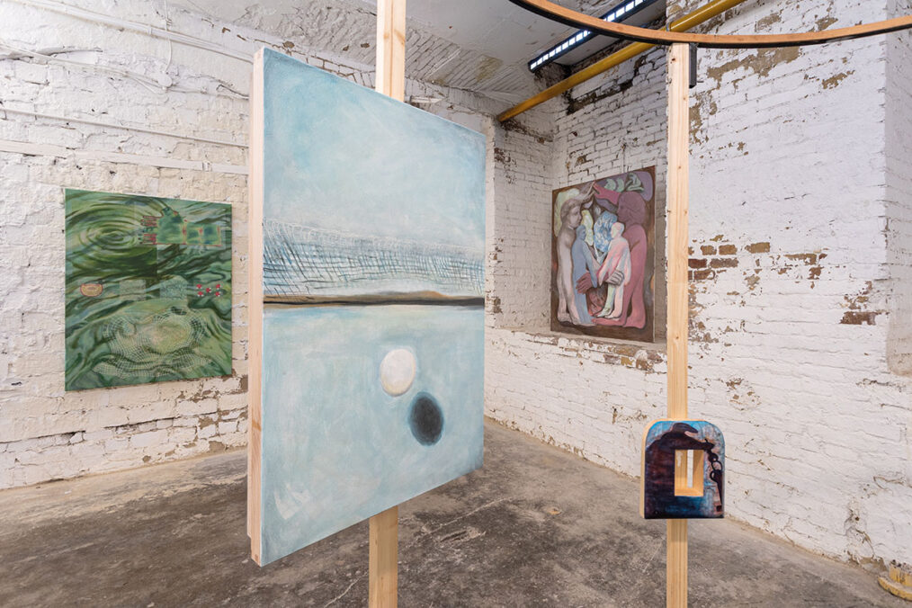 Exhibition view „Inner Spaces" Rechnitzer Gallery, Budapest 2026, installation detail Emma Kling, paintings on the wall: Júlia Csapó, Eszter Kálóczy