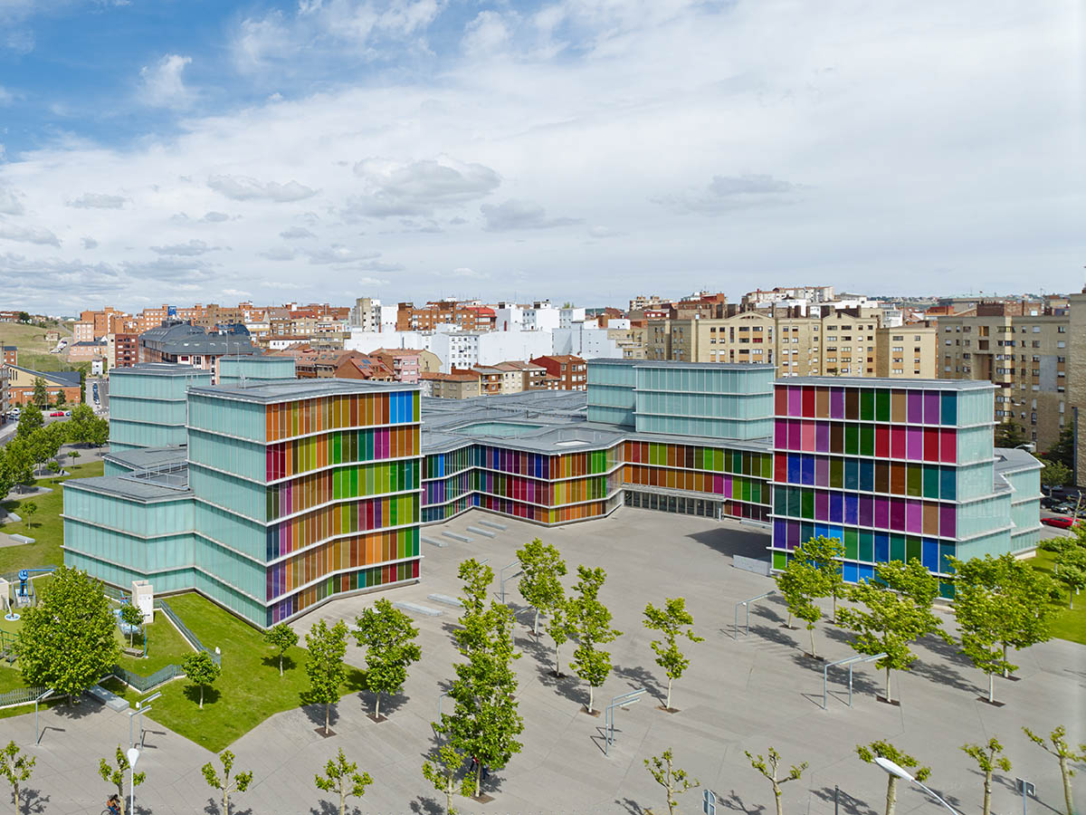 Museo de Arte Contemporáneo de Castilla y León (MUSAC), León, Spain. Officially inaugurated in April 2005. Designed by architects Emilio Tuñón and Luis Moreno Mansilla. Photo: Jordi Bernadó.