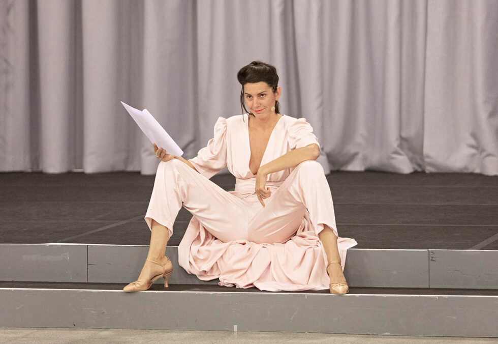 Kunstverein Bielefeld: ACTS OF POTENTIALITY, Performanceveranstaltung in Kooperation mit der Initiative Bielefelder Subkultur am 28. September 2019. Mit Performances von Balz Isler, Anja Dietmann, Julie Béna, Ayla Pierrot Arendt und Charlotte Simon