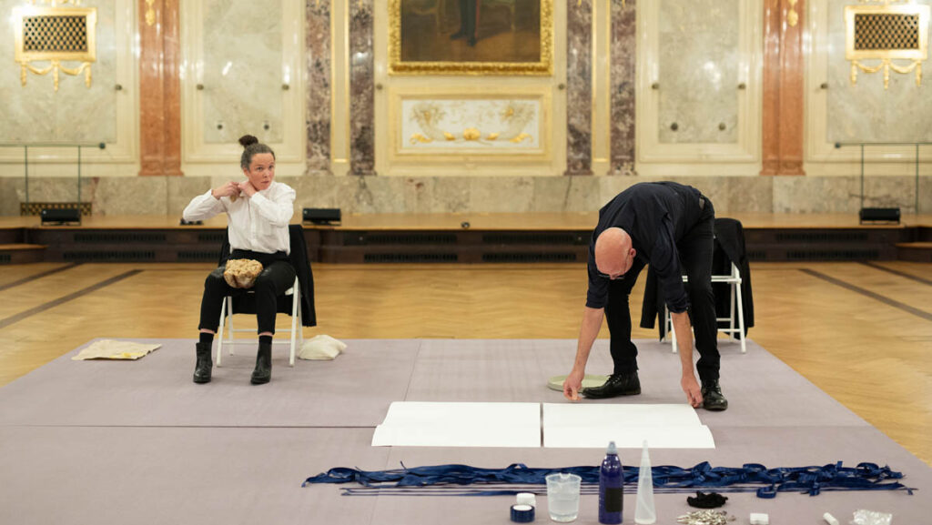 Titles of Works: Sign_Peace/ Ribbonhead | Artists: Paula Fitzsimons/ Nigel Rolfe Location: Haus der Industrie, Schwarzenbergplatz, Vienna | Photo: Kathrin Hanga