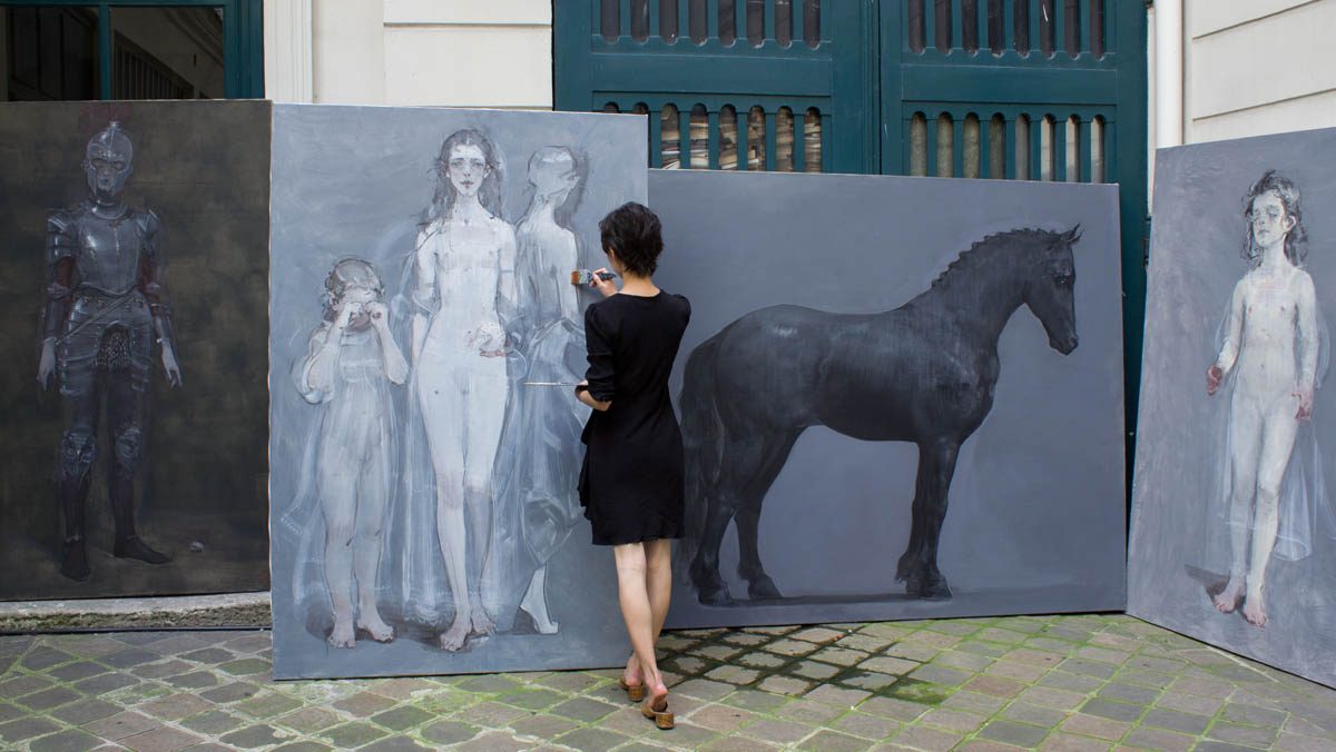 Interview with Dongni Hou Artist. Dongni Hou