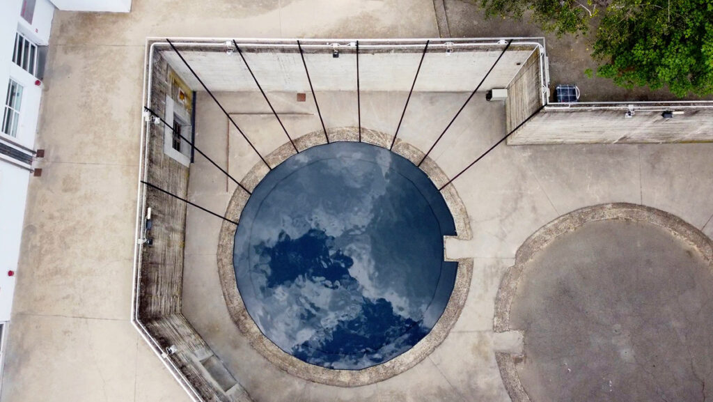 The indeterminacy of an encounter_environmental and sound installation_2021_frames from videodocumentation _courtesy the artist and Merz Foundation