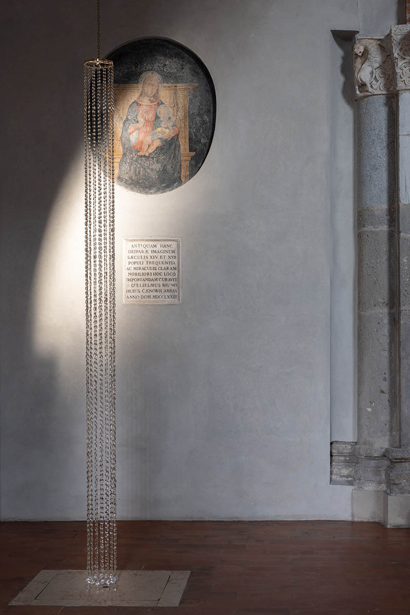 Occhi in lacrime_2023_Installation_Aperçues exhibition_Basilica di San Celso-Milan_036