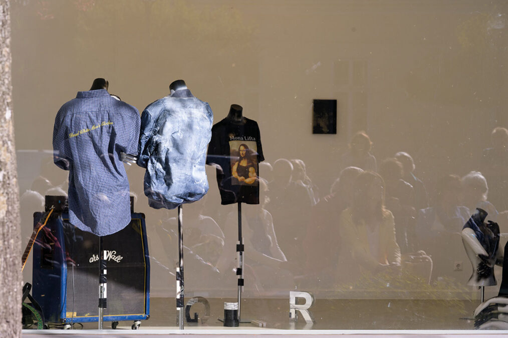 Installation view, MODE ARBEIT, Jojo Gronostay, Kunstraum Weikendorf, 2026. Photo: Jojo Gronostay