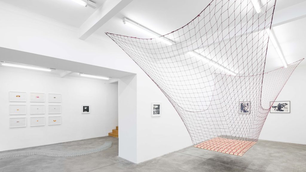 Július Koller Plus Minus U.F.O., Ausstellungsansicht, Galerie Martin Janda, 2022