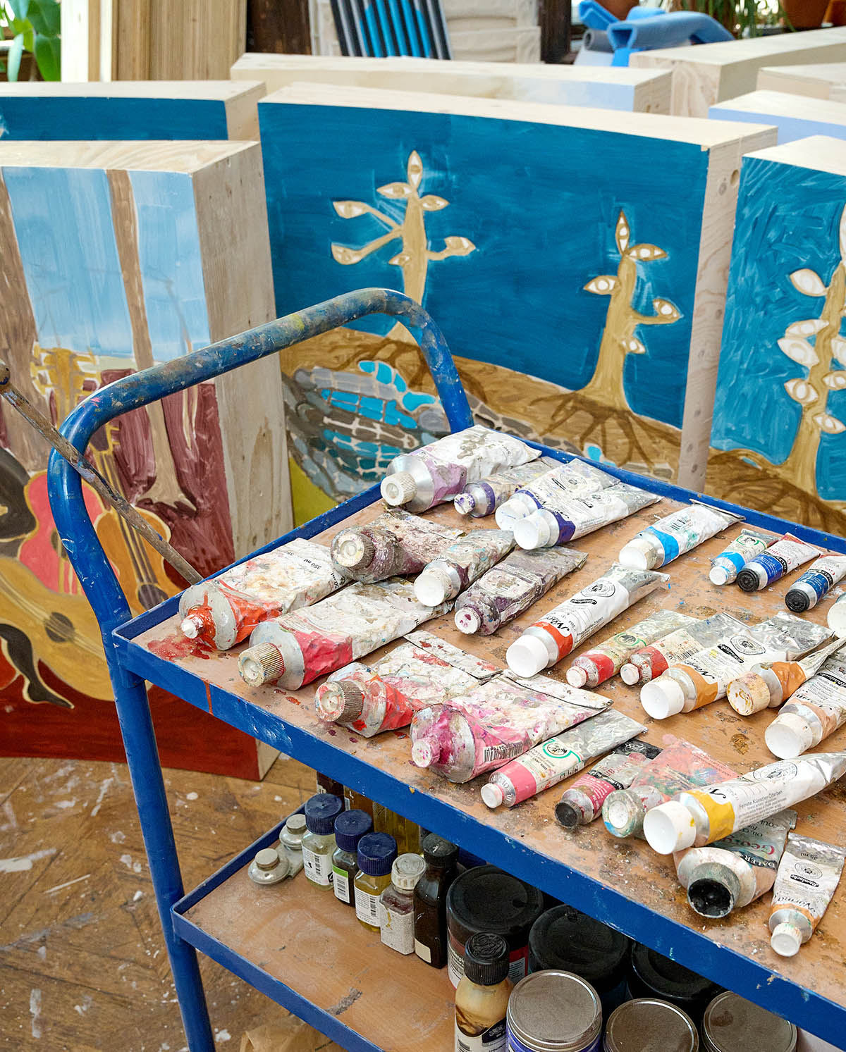 In the Studio of Katrin Plavčak. Photo: Daniel Lichterwaldt. Courtesy of Les Nouveaux Riches, Lentos Art Museum Linz and the Artist