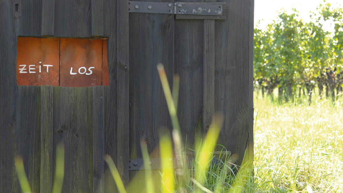 Lena Lapschina. Glyptophilia Glyptophilia Die neue permanente Installation von Lena Lapschina im öffentlichen Raum