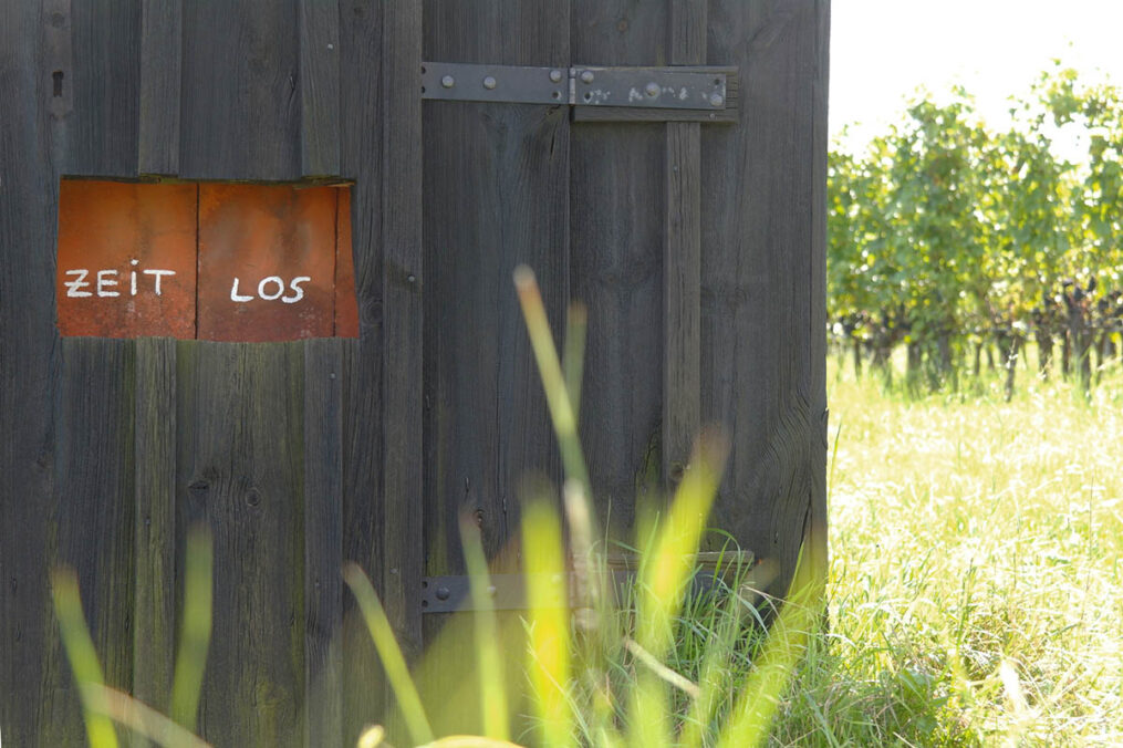 Glyptophilia Die neue permanente Installation von Lena Lapschina im öffentlichen Raum