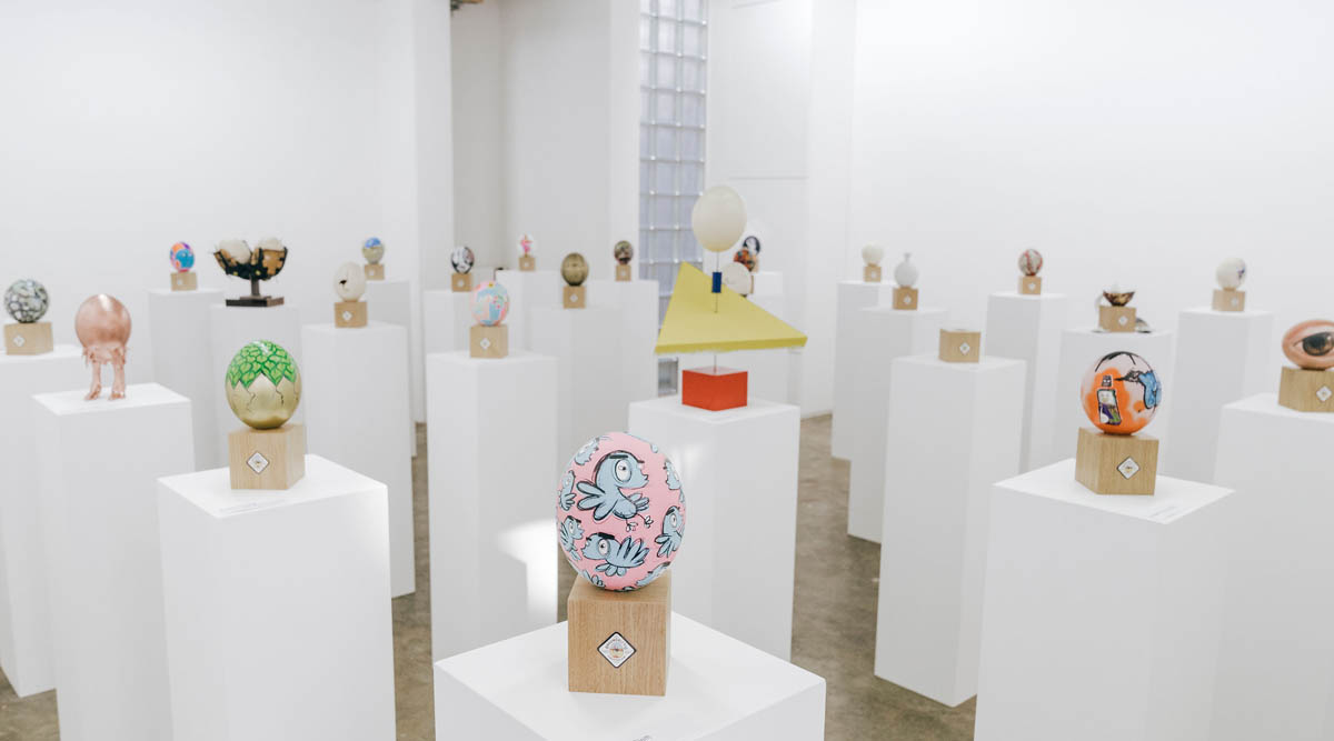 Loes van Delft, and her character-filled 'cartoon pop art' works.