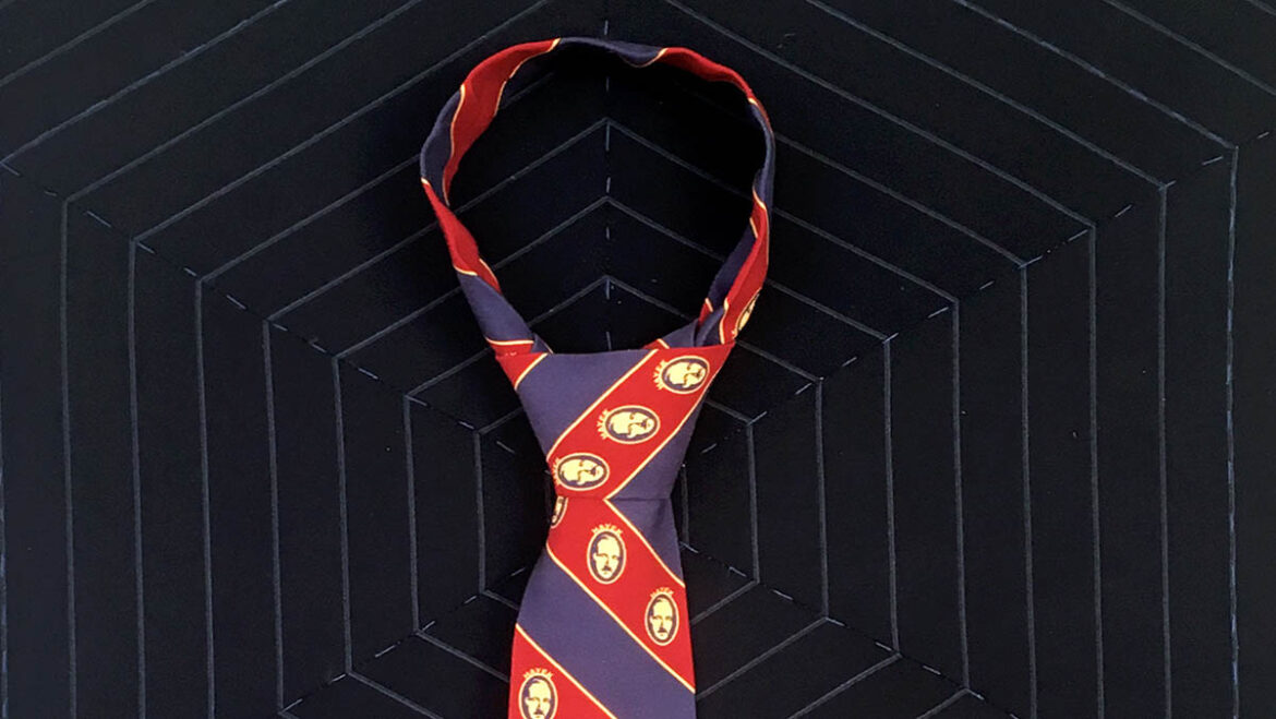 Detail: Manfred Grübl | The Power of Clothing, 2024 | Wandobjekt aus Nadelstreif, Krawatte bedruckt | © Bildrecht, Wien 2025