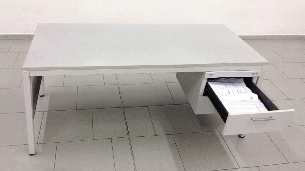 Max Mondini, Ho trovato più verità nelle bugie che bugie nelle verità (2012), Folded staples, aluminum chair. Environmental dimensions (2 x 3.5 and 3.6 x 0.2 cm)