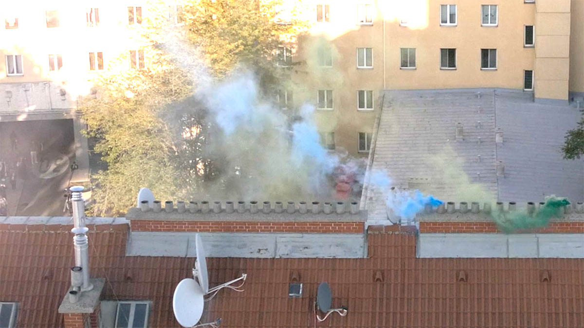 Video still. Rauch-Show Theodor Körner Hof, Vienna, Austria, 2024 © Leopold Kessler