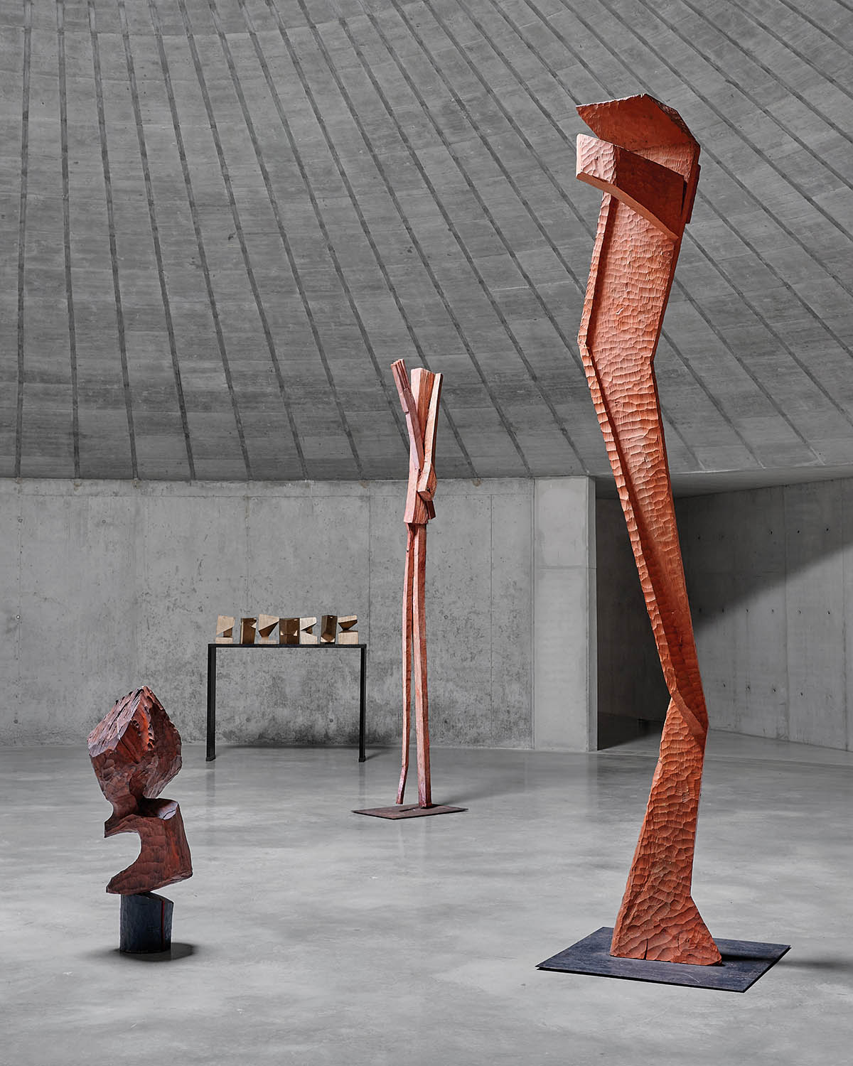 Ausstellungsansicht: Robert Tauber Dem Raum zugeschrieben