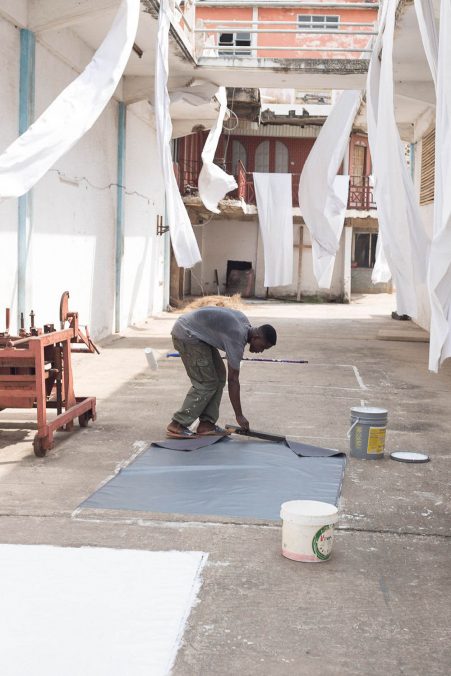 Joshua Oheneba-Takyi in the Junior Fellow studio space. Courtesy of the artist and of Noldor Artist Residency.