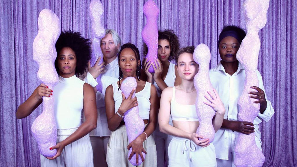 Nora Mayr und Künstlerin Stephanie Winter