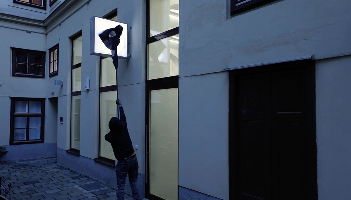 Stills video RIOT DESIGN