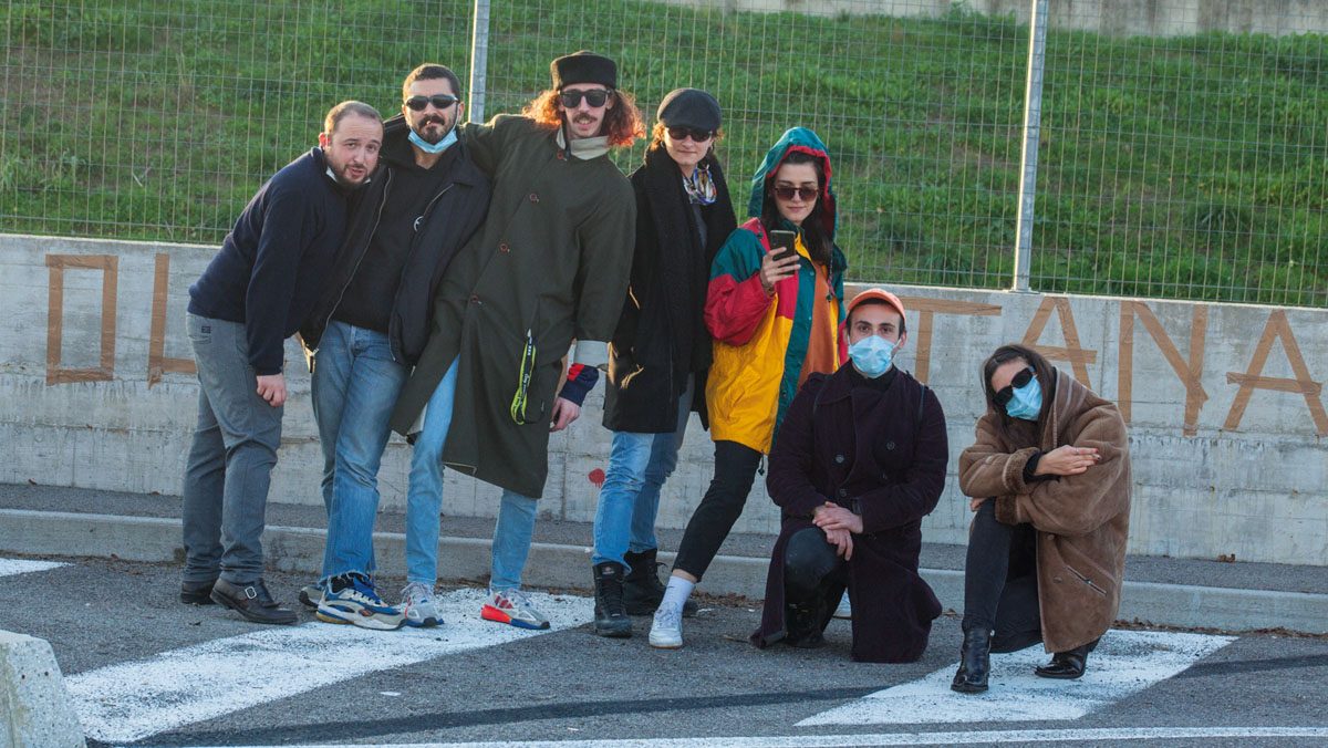 Polka Puttana. Travelling show Gabriele Tosi, Matteo Coluccia, Edoardo Ciaralli, Giulia Poppi, Lori Lako, Davide D'Amelio and Chiara Camellina during the first polka nearby Florence