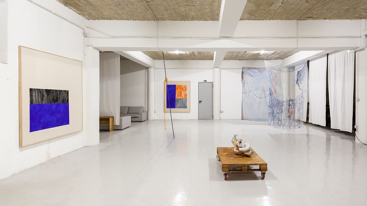 Careful, The Floor is Wet, duo show with Monique Barnett, curated by Aude Vignac, Mono – Lisbon 2021 Photos by Photodocumenta