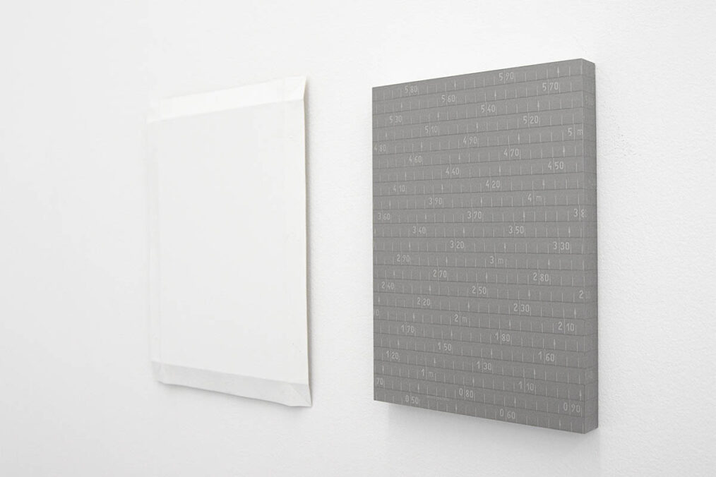 exhibition view: Roman Pfeffer – das Ich, das ich mir leihe at gezwanzig gallery. Photos: Courtesy of the artist