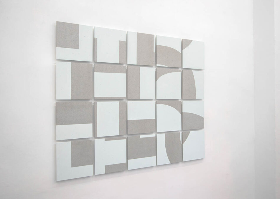 exhibition view: Roman Pfeffer – das Ich, das ich mir leihe at gezwanzig gallery. Photos: Courtesy of the artist