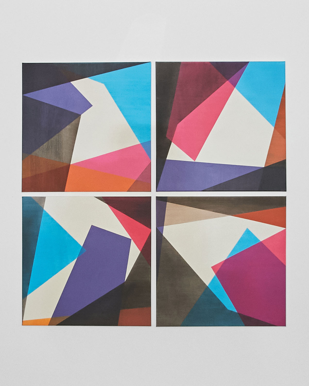 exhibition view. Sabine Aichhorn. Geometrische Gefühle. Hollerei Galerie 2025