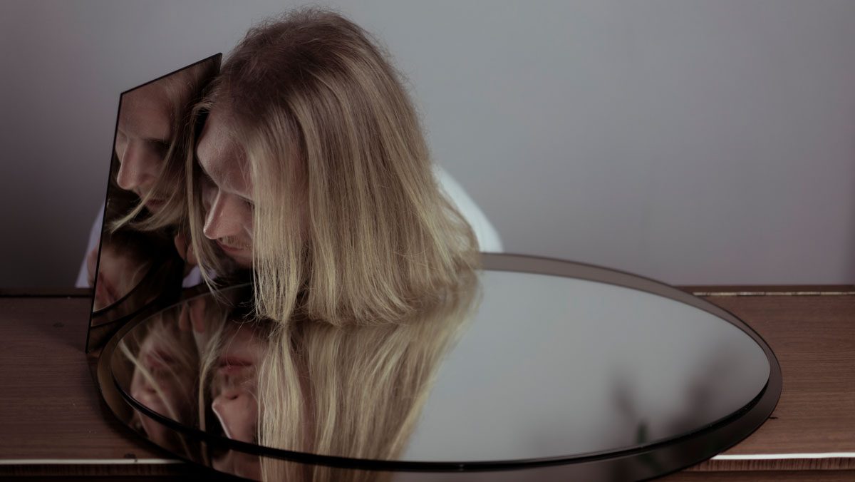 2021 wird sein Jugendstück "in einem Land ohne" im WUK (Wien) uraufgeführt.