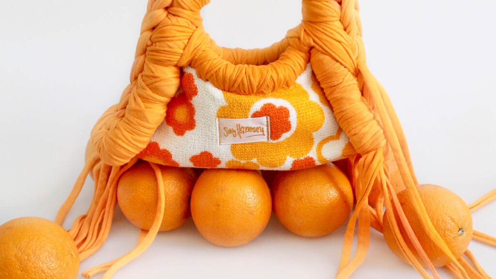 naomi Lewis münchen