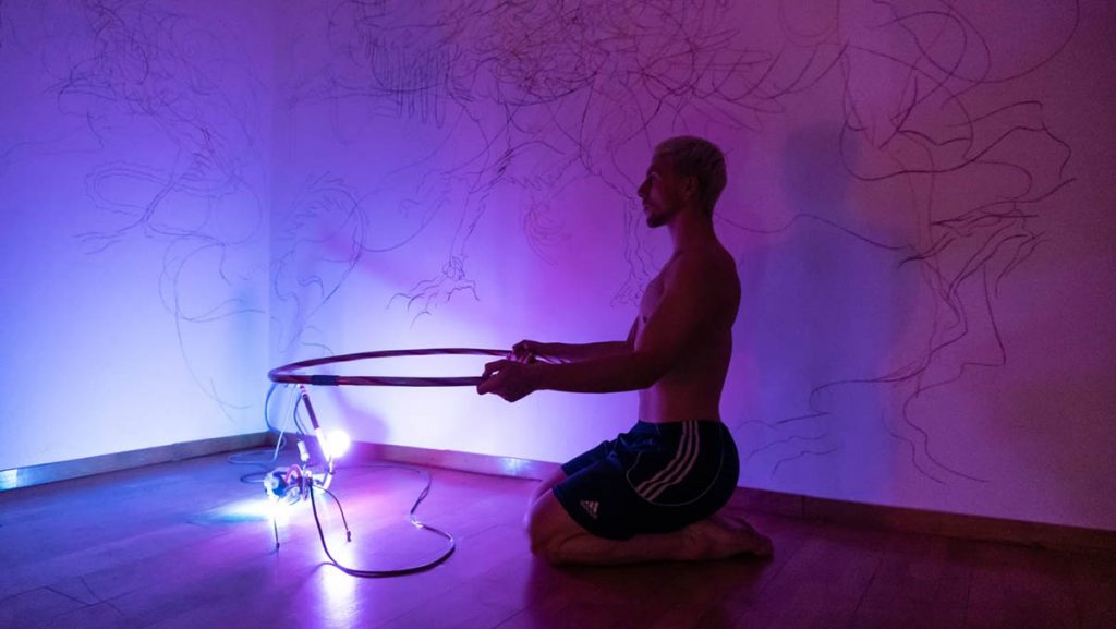 Performer Luca Tomasoni, inauguration day. Performance written by: Umberto Chiodi & Matteo Levaggi. Ph: Alex Iosub