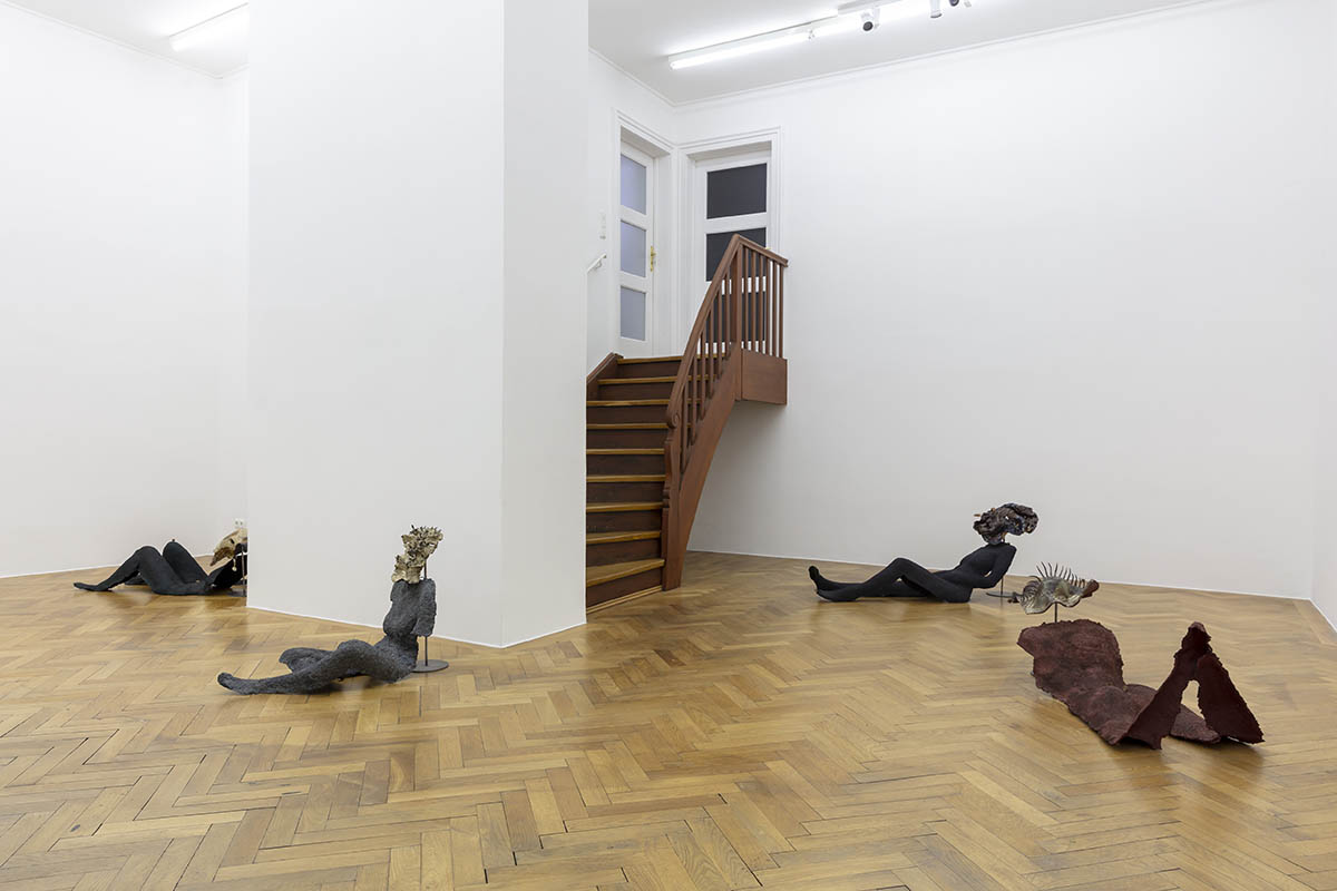 © Anousha Payne, A faint glow, a stone and a shark’s tooth, 2024 at Sperling, Munich, photo: Sebastian Kissel