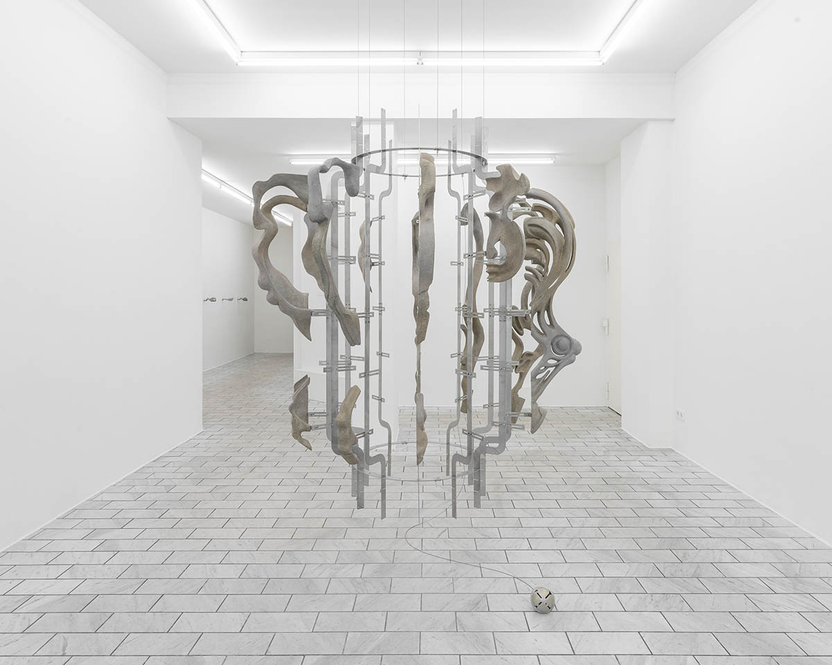 exhibition view: Paola Siri Renard, Double Star. Gallery nouveaux deuxdeux, 2026. Photo: Dirk Tacke. Courtesy of nouveaux deuxdeux and the artist.