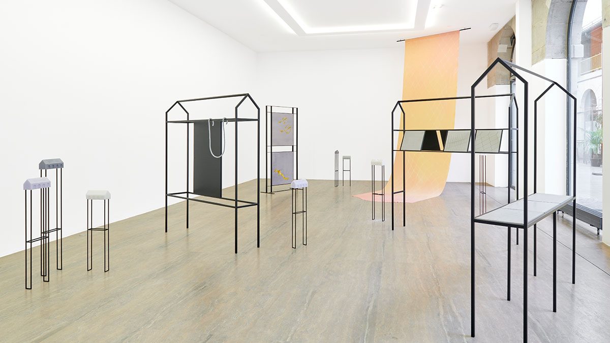 Halle Nord, Exposition Jeanne Tara, Surfaces défendues, Septembre 2021, Photo: Thomas Maisonnasse